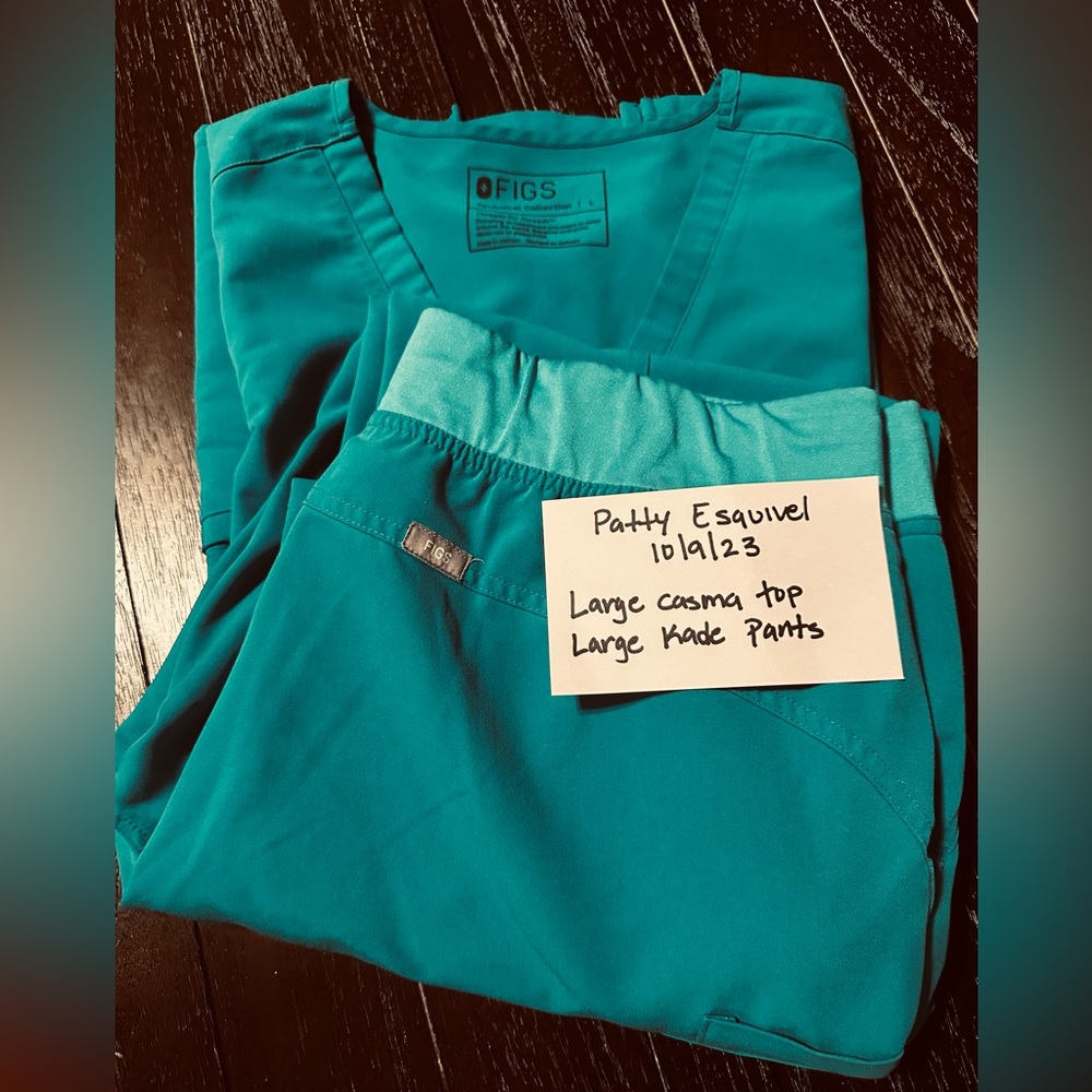 Teal set of figs scrubs Large Petites